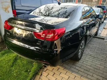 2021 Hongqi H7 с пробегом 106 000 км