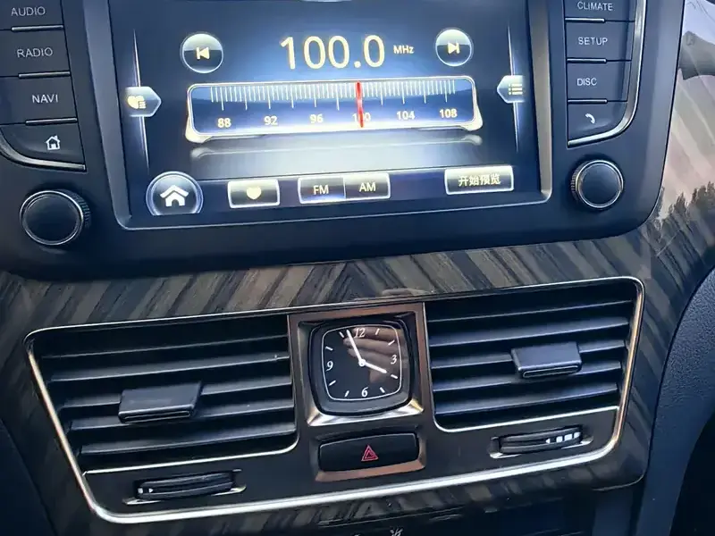 2021 Hongqi H7 с пробегом 106 000 км