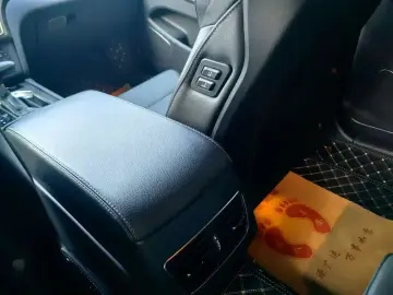 2021 Hongqi H7 с пробегом 106 000 км