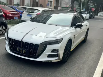 2024 Hongqi H6 с пробегом 15 000 км