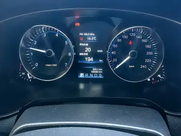 2021 Hongqi H7 с пробегом 106 000 км