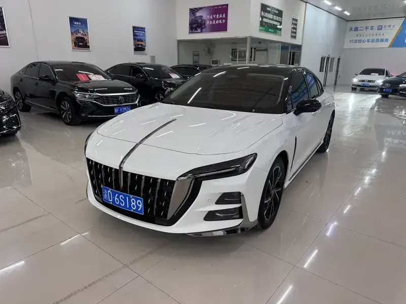 2024 Hongqi H6 с пробегом 2 000 км