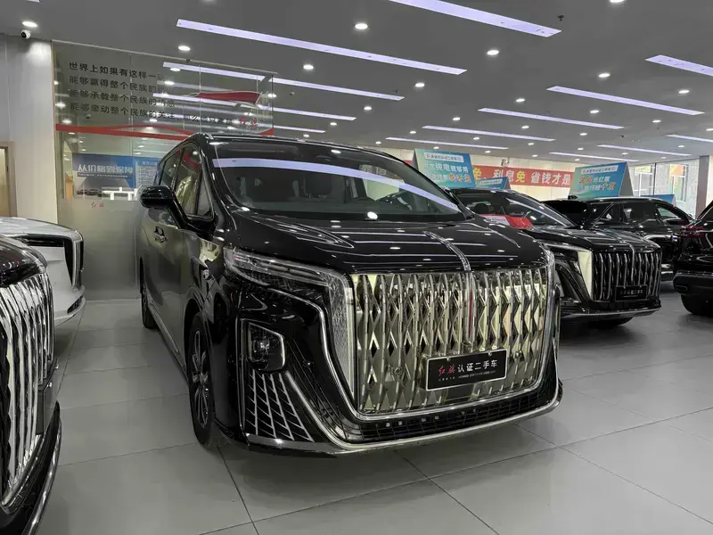2022 Hongqi HQ9 с пробегом 97 000 км