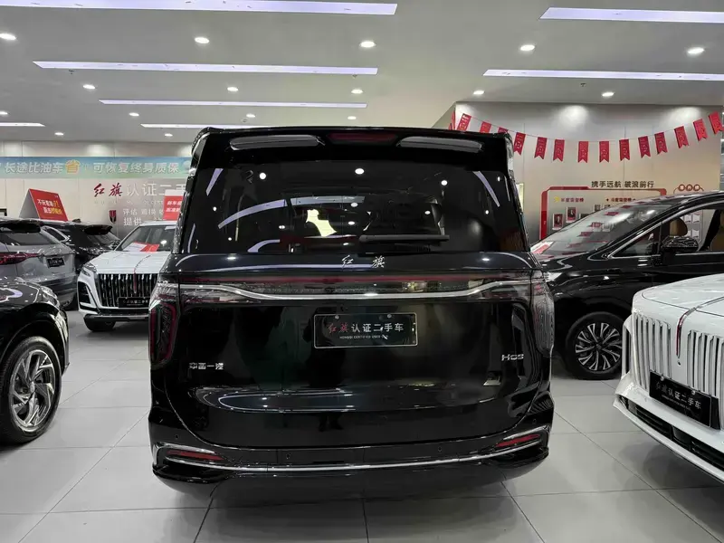 2022 Hongqi HQ9 с пробегом 97 000 км