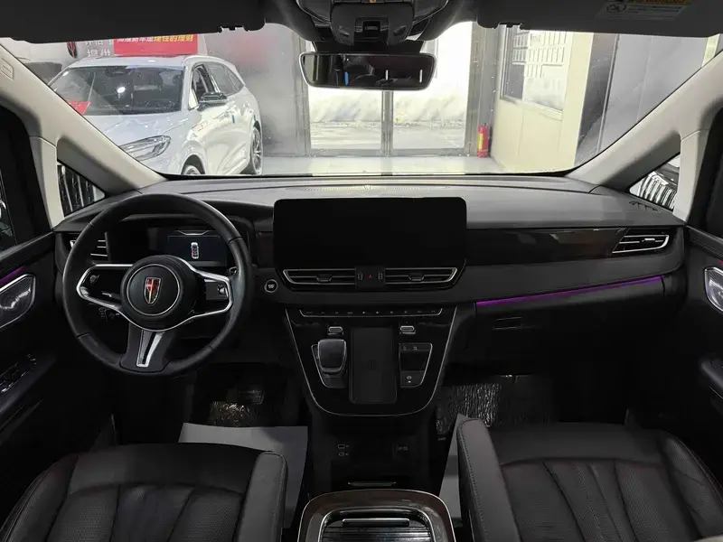 2022 Hongqi HQ9 с пробегом 97 000 км