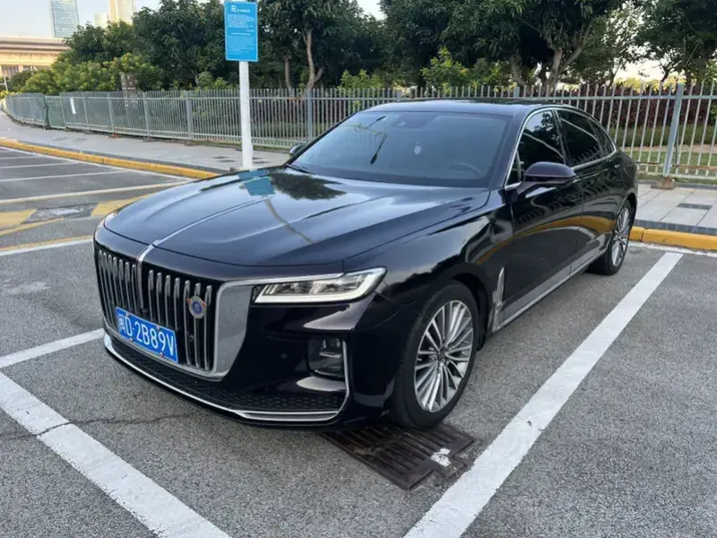 2023 Hongqi H9 с пробегом 75 000 км
