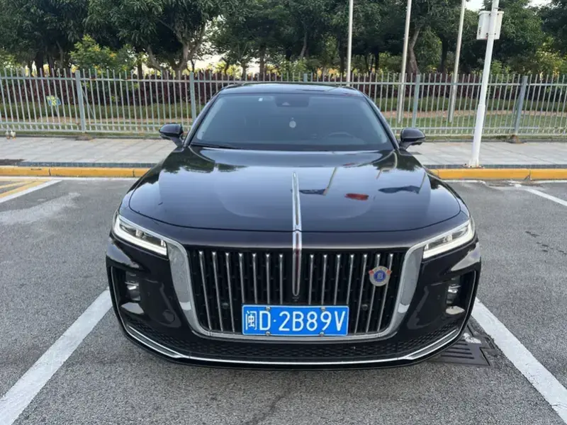 2023 Hongqi H9 с пробегом 75 000 км