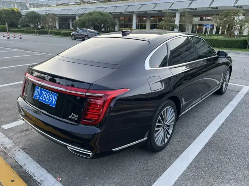 2023 Hongqi H9 с пробегом 75 000 км
