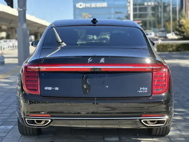 2020 Hongqi H9 с пробегом 100 000 км