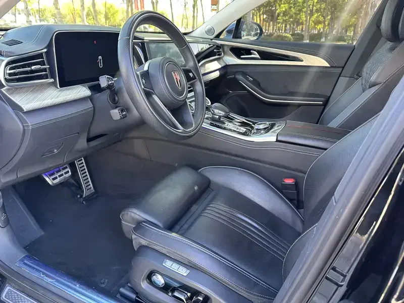 2020 Hongqi H9 с пробегом 100 000 км
