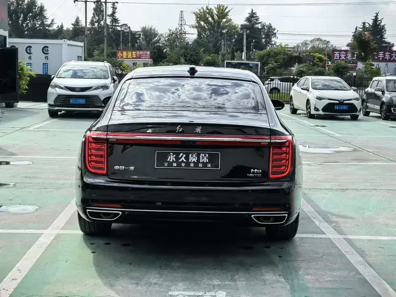 2020 Hongqi H9 с пробегом 49 000 км