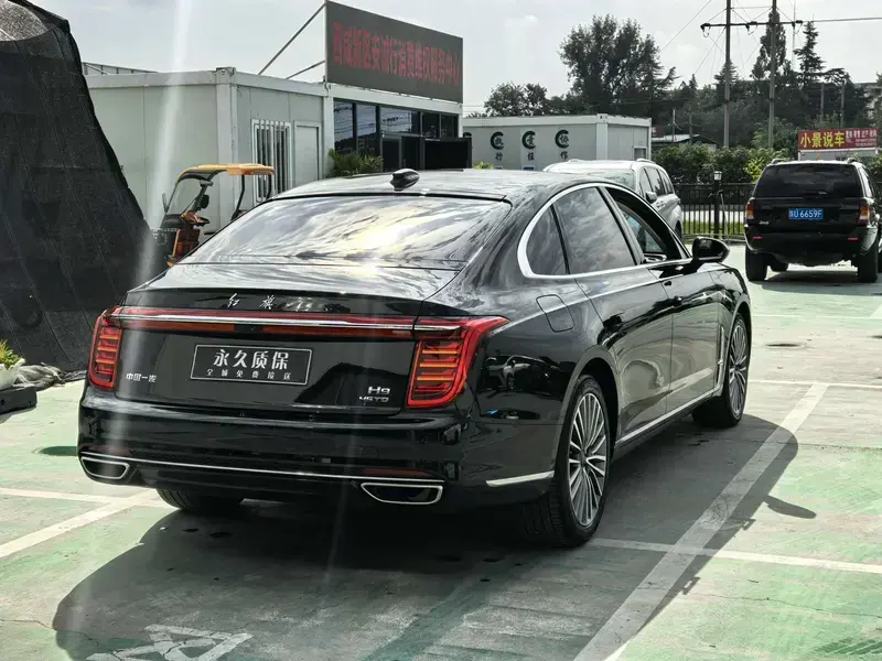 2020 Hongqi H9 с пробегом 49 000 км