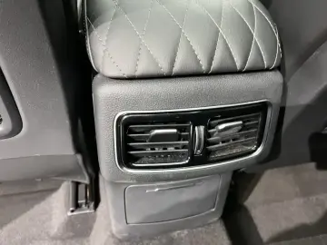 2022 Hongqi HS5 с пробегом 35 000 км
