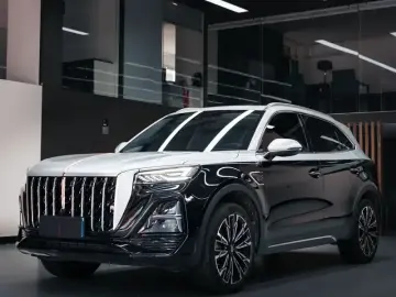 2025 Hongqi HS5 с пробегом 7 000 км