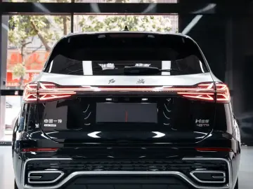 2025 Hongqi HS5 с пробегом 7 000 км