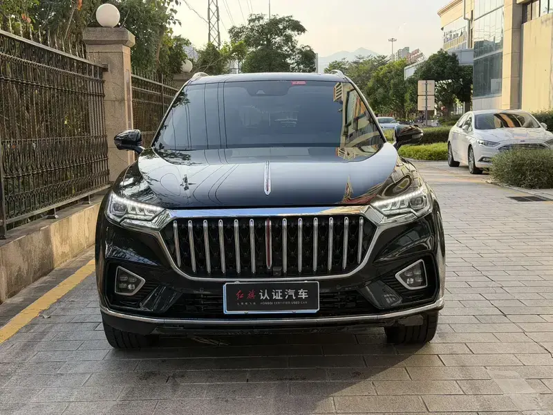 2022 Hongqi HS5 с пробегом 96 000 км