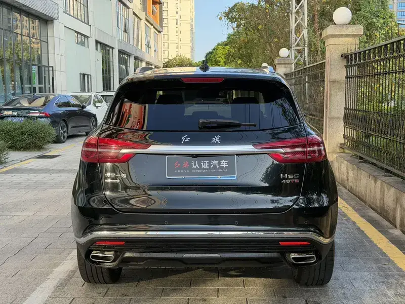 2022 Hongqi HS5 с пробегом 96 000 км
