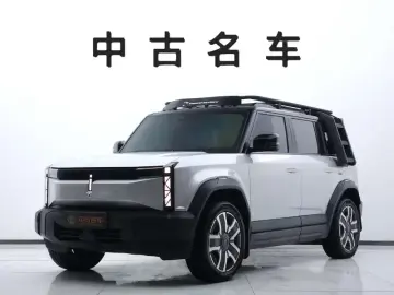 iCar 03