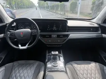 2019 Hongqi HS5 с пробегом 57 000 км