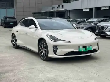2025 IM Motors (Zhiji) L6 с пробегом 27 000 км