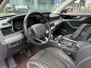 2022 Hongqi HS5 с пробегом 37 000 км