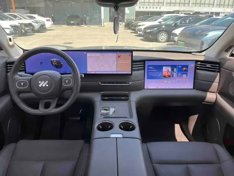 2026 IM Motors (Zhiji) LS6 с пробегом 20 000 км
