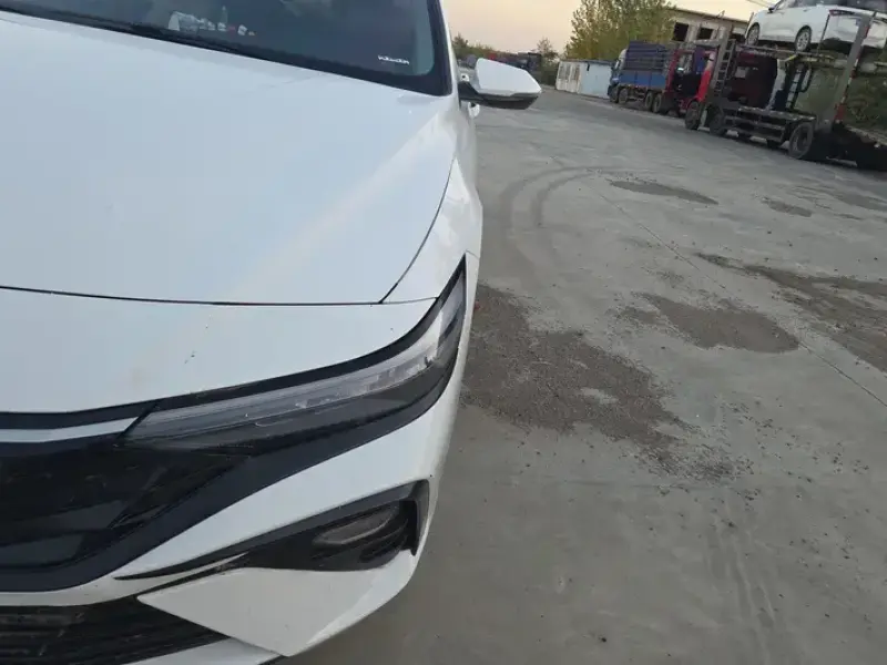 2023 Hyundai Elantra с пробегом 21 000 км
