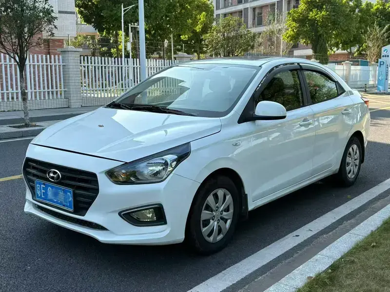 2017 Hyundai Reina с пробегом 40 000 км