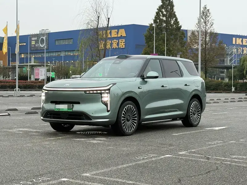 2026 IM Motors (Zhiji) LS8 с пробегом 4 000 км