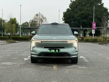 2026 IM Motors (Zhiji) LS8 с пробегом 4 000 км
