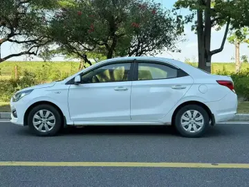 2017 Hyundai Reina с пробегом 40 000 км
