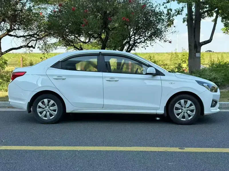 2017 Hyundai Reina с пробегом 40 000 км