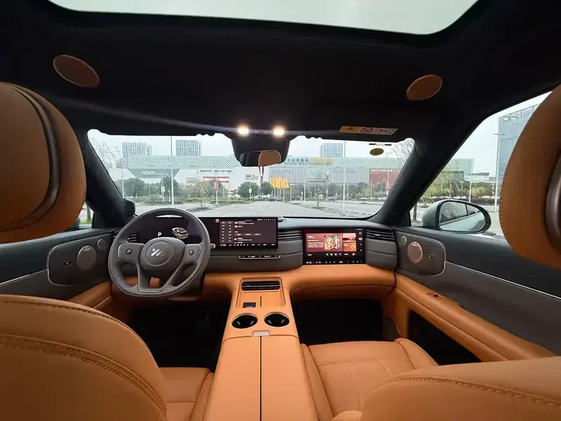 2026 IM Motors (Zhiji) LS8 с пробегом 4 000 км