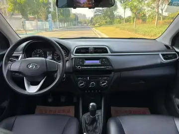 2017 Hyundai Reina с пробегом 40 000 км