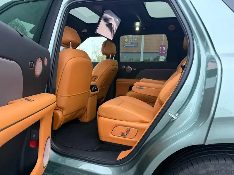 2026 IM Motors (Zhiji) LS8 с пробегом 4 000 км