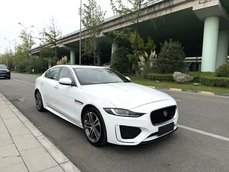 2022 Jaguar XE с пробегом 68 000 км