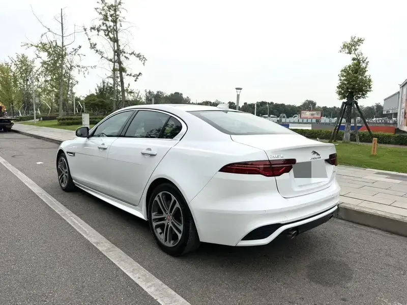 2022 Jaguar XE с пробегом 68 000 км