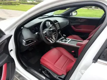 2022 Jaguar XE с пробегом 68 000 км