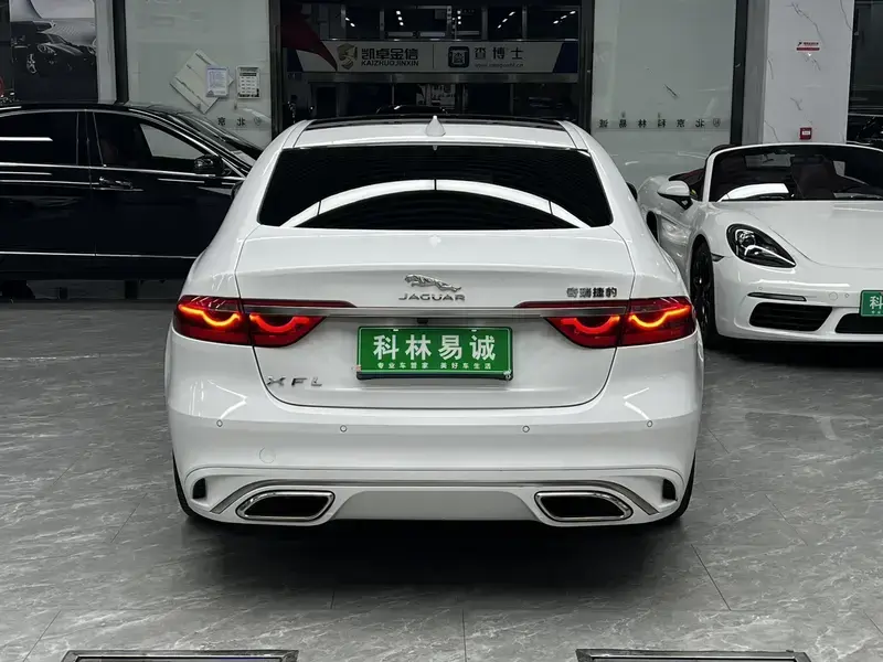 2021 Jaguar XF с пробегом 25 000 км