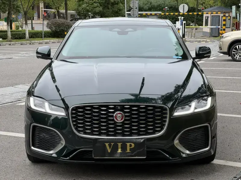 2023 Jaguar XF с пробегом 39 000 км