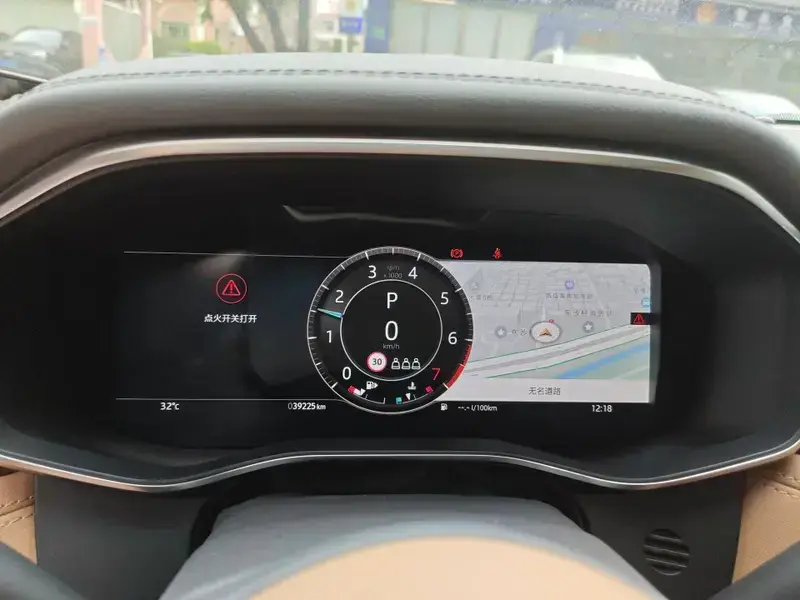2023 Jaguar XF с пробегом 39 000 км