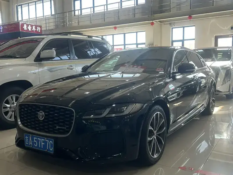 2023 Jaguar XF с пробегом 27 000 км