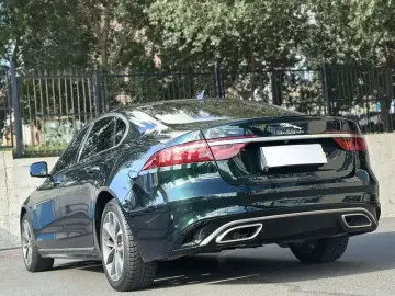 2023 Jaguar XF с пробегом 27 000 км