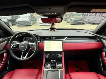 2021 Jaguar XF с пробегом 60 000 км
