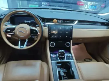 2022 Jaguar XF с пробегом 56 000 км