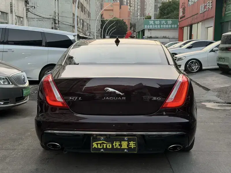 2018 Jaguar XJ с пробегом 95 000 км