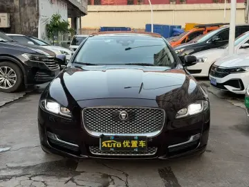 2018 Jaguar XJ с пробегом 95 000 км