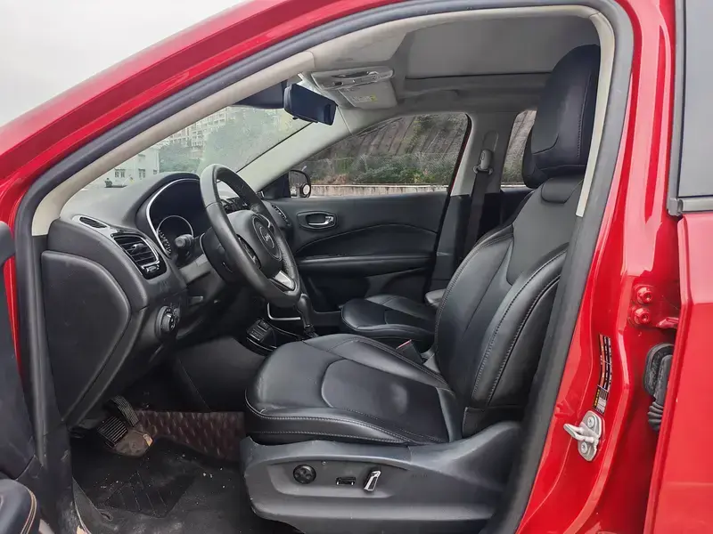 2020 Jeep Compass с пробегом 74 000 км