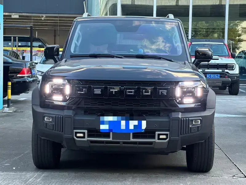 2025 JETOUR T2 с пробегом 11 000 км
