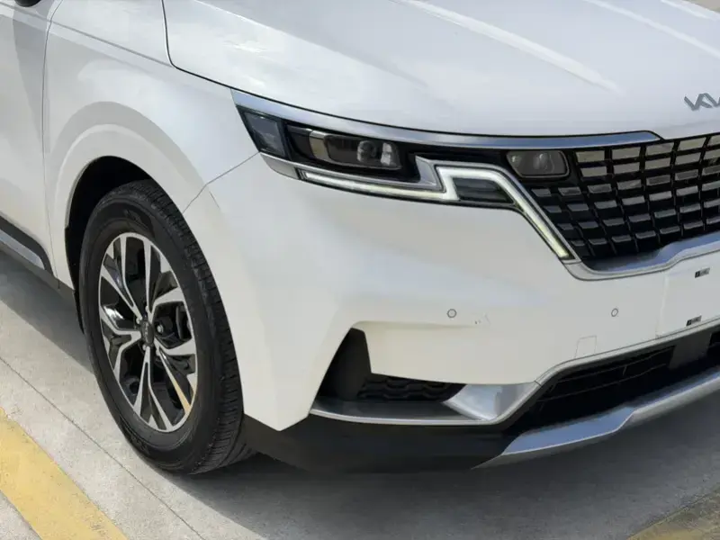 2021 Kia Carnival с пробегом 61 000 км